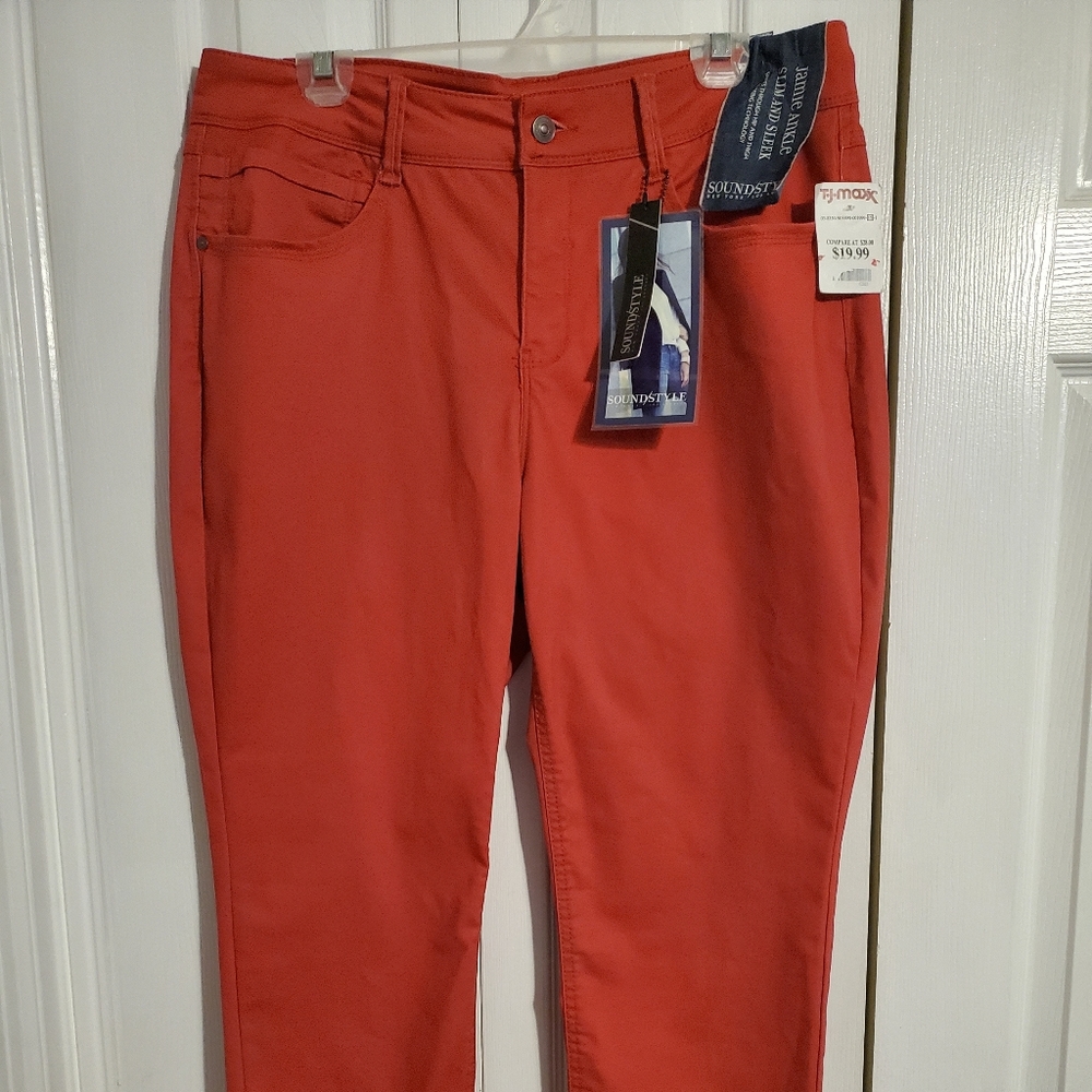 Ankle pants